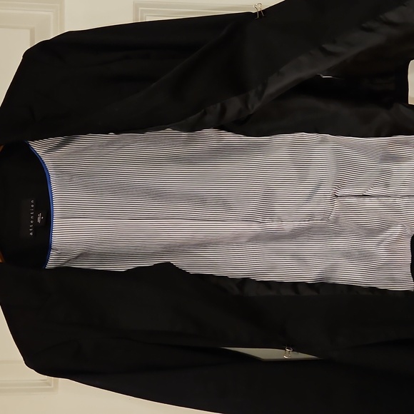 Black Blazer For Boys Size 10 - Picture 3 of 6